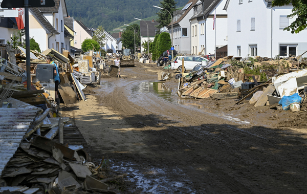 Symbolbild Elementarschaeden: Verwüstung nach der Flutkatastrophe in Bad Neuenahr-Ahrweiler