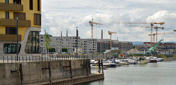 Symbolbild Wohnungspolitik: Blick auf den Zollhafen in Mainz